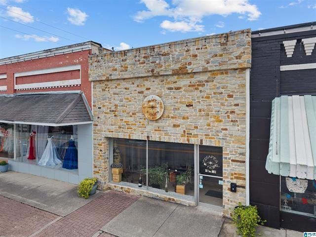 231 1st Ave E, Oneonta, AL à vendre - Photo du bâtiment - Image 2 de 19