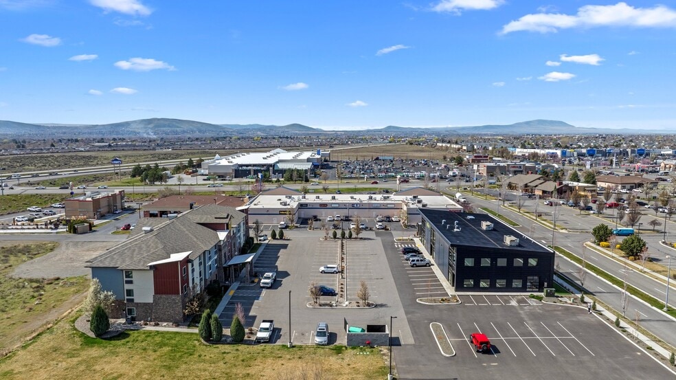 6902 Rodeo Dr, Pasco, WA for lease - Building Photo - Image 2 of 36