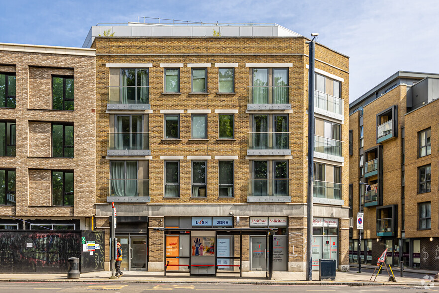 787 Commercial Rd, London à louer - Photo principale - Image 1 de 2