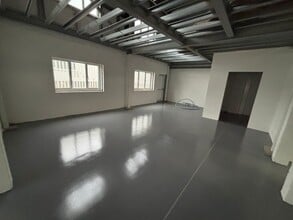 1 Mayflower Close, Eastleigh for lease Interior Photo- Image 2 of 4