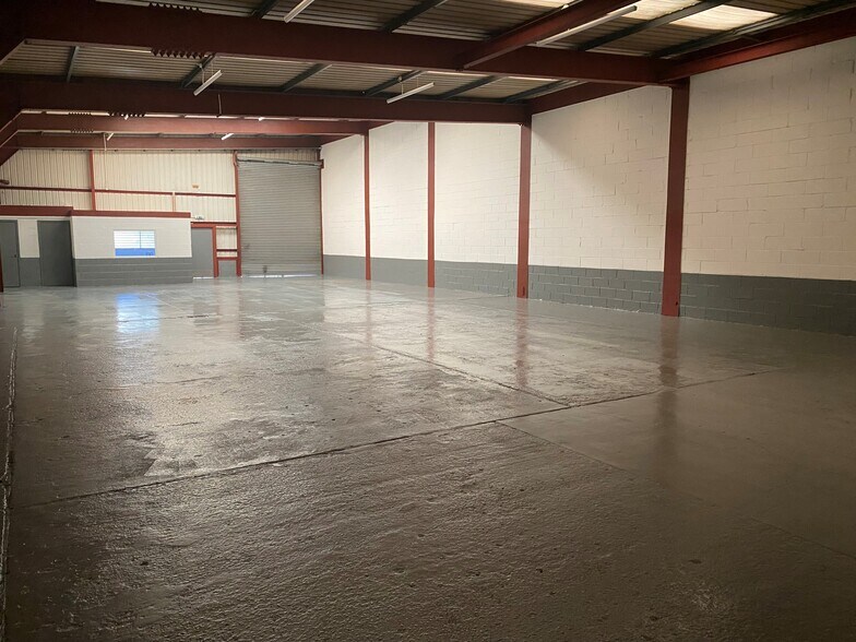 Eringhausen Way, Haverhill à louer - Photo du bâtiment - Image 2 de 6