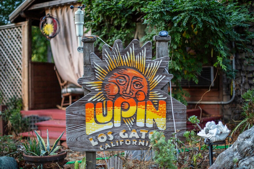 20600 Aldercroft Hts, Los Gatos, CA for sale - Building Photo - Image 3 of 27