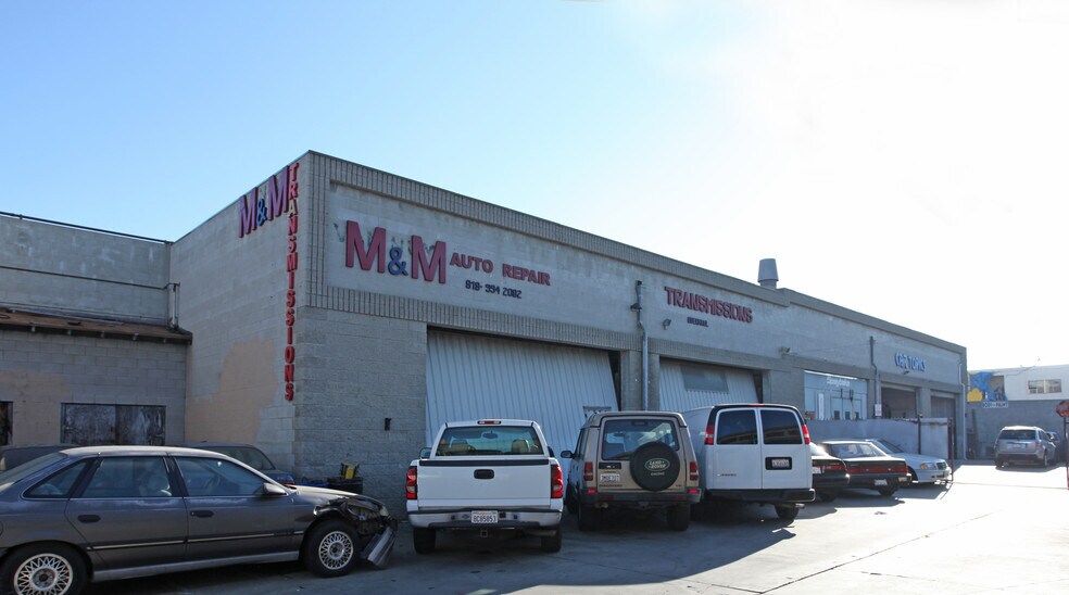 7300 Van Nuys Blvd, Van Nuys, CA à louer - Photo du bâtiment - Image 3 de 6
