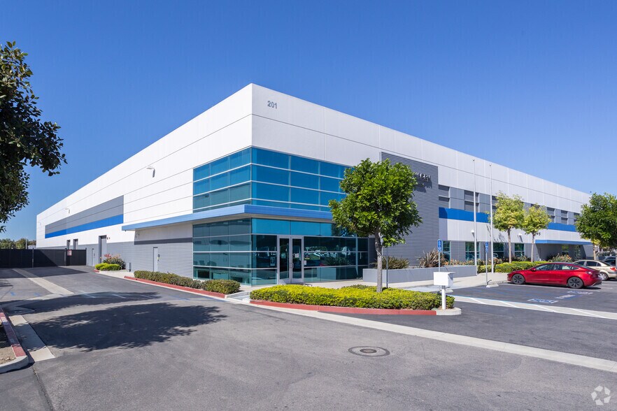 201 Del Norte Blvd, Oxnard, CA for sale - Primary Photo - Image 1 of 3