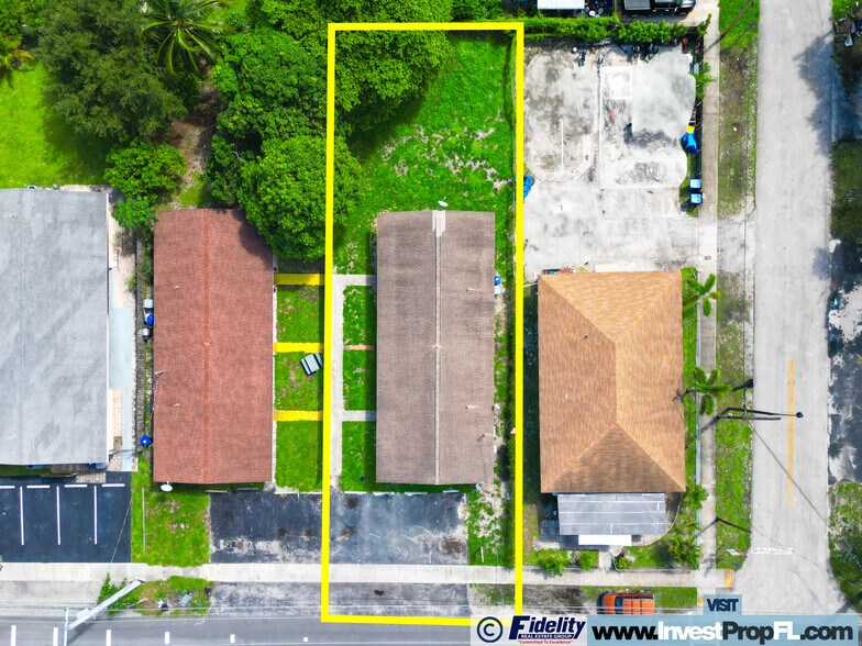 404 NE 4th St, Pompano Beach, FL à vendre - Photo du bâtiment - Image 3 de 48