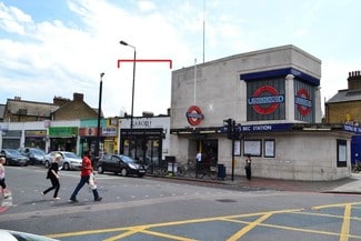 Plus de détails pour 2 Tooting Bec Rd, Londres - Commerce de détail à louer