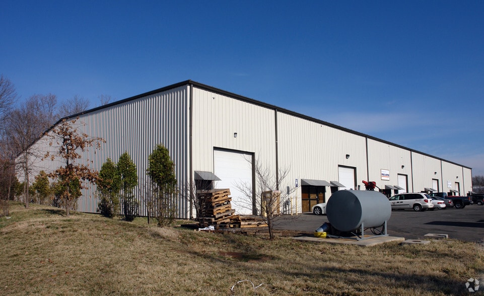 44819 Acacia Ln, Sterling, VA for lease - Building Photo - Image 3 of 17