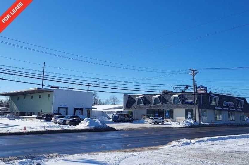 327 Cornelia St, Plattsburgh, NY à louer - Photo du bâtiment - Image 2 de 15