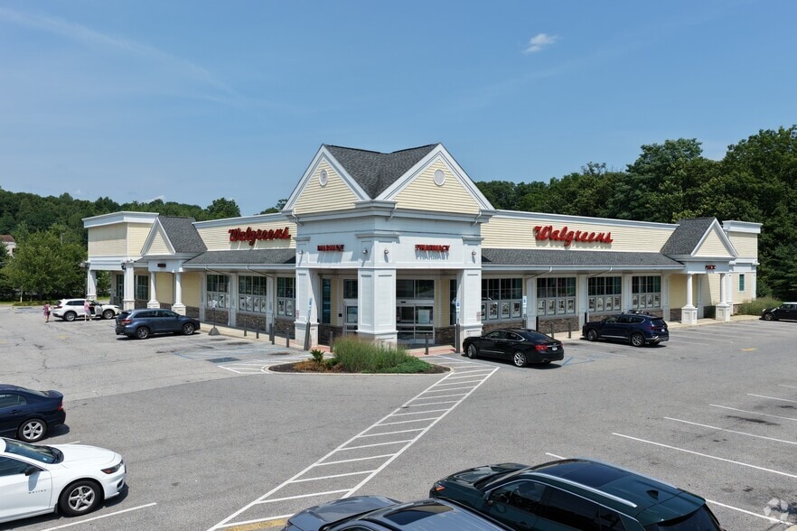 84 N Plank Rd, Newburgh, NY for lease - Primary Photo - Image 1 of 4