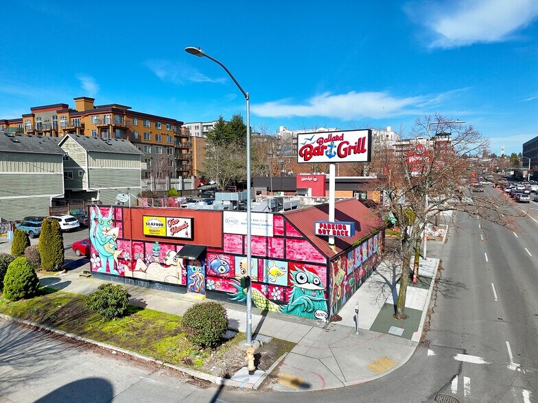 5305 15th Ave NW, Seattle, WA à vendre - Photo principale - Image 1 de 1