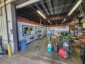 94-405 Maikoiko St, Waipahu, HI for lease Interior Photo- Image 2 of 14