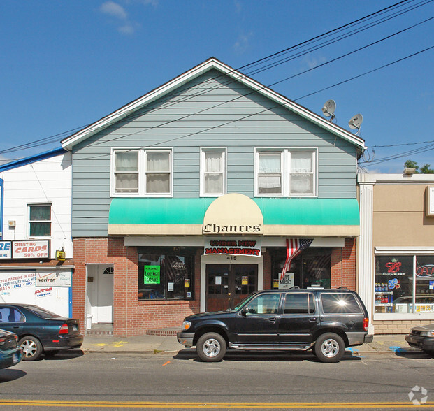 415 E Main St, Patchogue, NY à vendre - Photo principale - Image 1 de 1