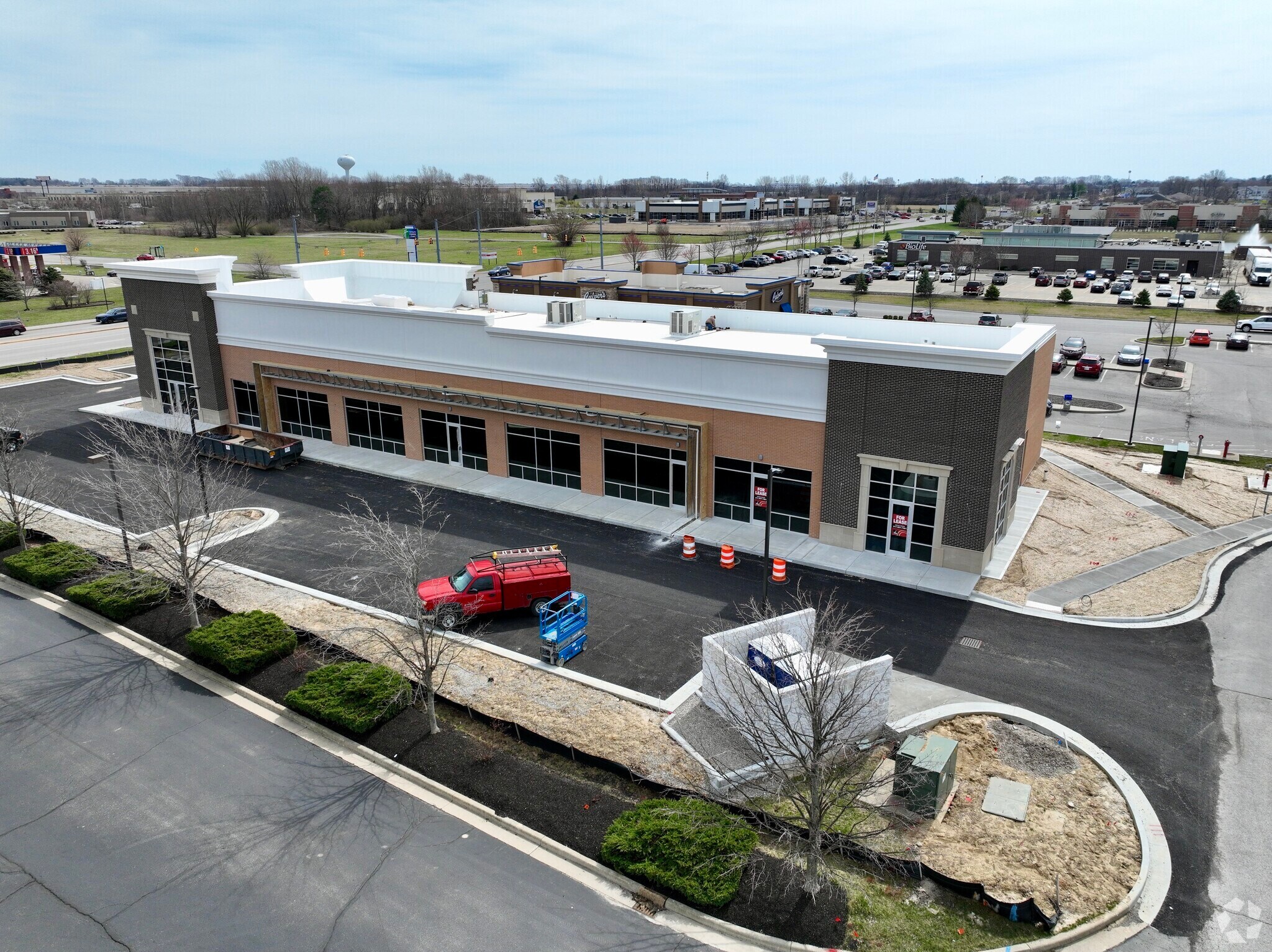 997 E County Line Rd, Greenwood, IN à louer Photo du bâtiment- Image 1 de 2