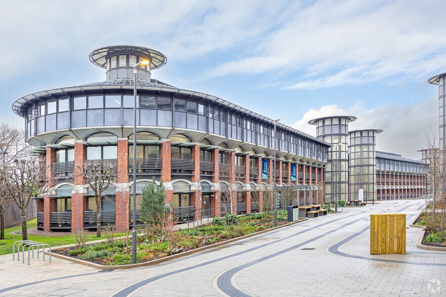 Castle Meadow Rd, Nottingham à louer - Photo principale - Image 1 de 12