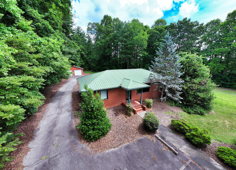 158 Underwood Rd, Fletcher, NC for sale - Primary Photo - Image 1 of 1