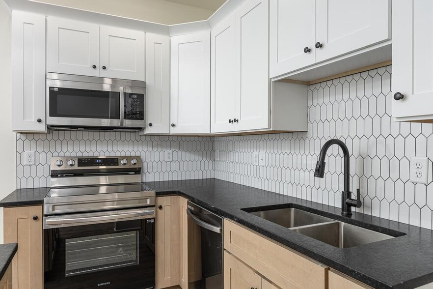 353-505 Hungry Hollow Rd SE, Cleveland, TN for sale - Building Photo - Image 3 of 17