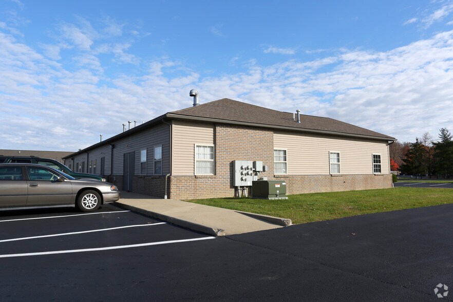 130 Westchester Dr, Youngstown, OH à vendre - Photo du bâtiment - Image 3 de 3