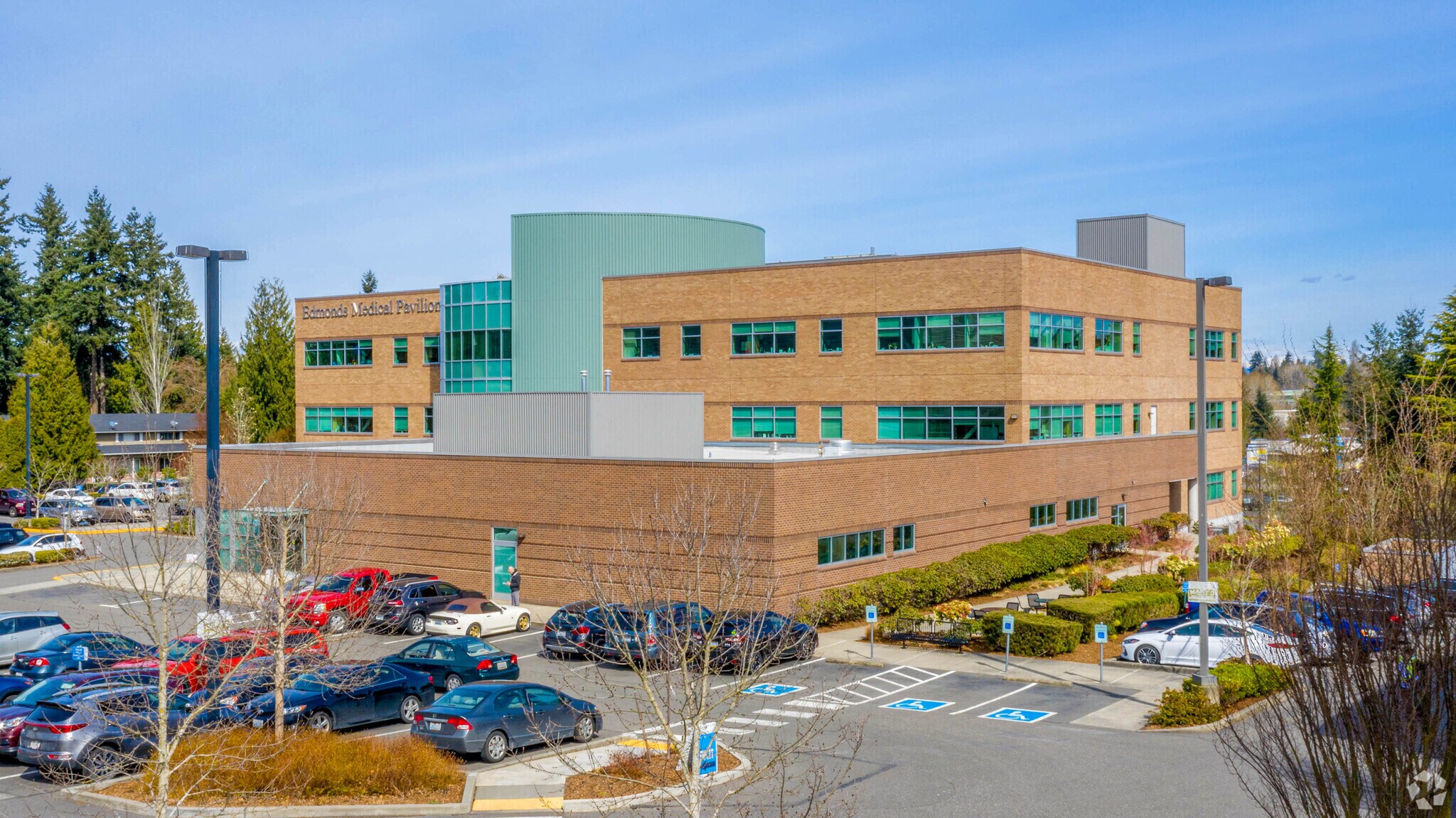 7320 216th St SW, Edmonds, WA à louer Photo du bâtiment- Image 1 de 10