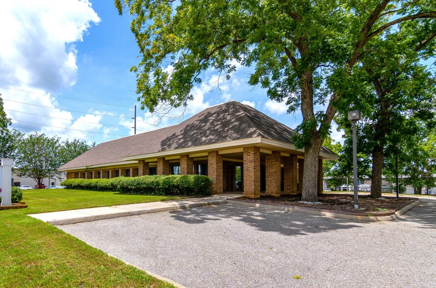 714 Murray Rd, Dothan, AL à vendre - Photo du bâtiment - Image 1 de 27