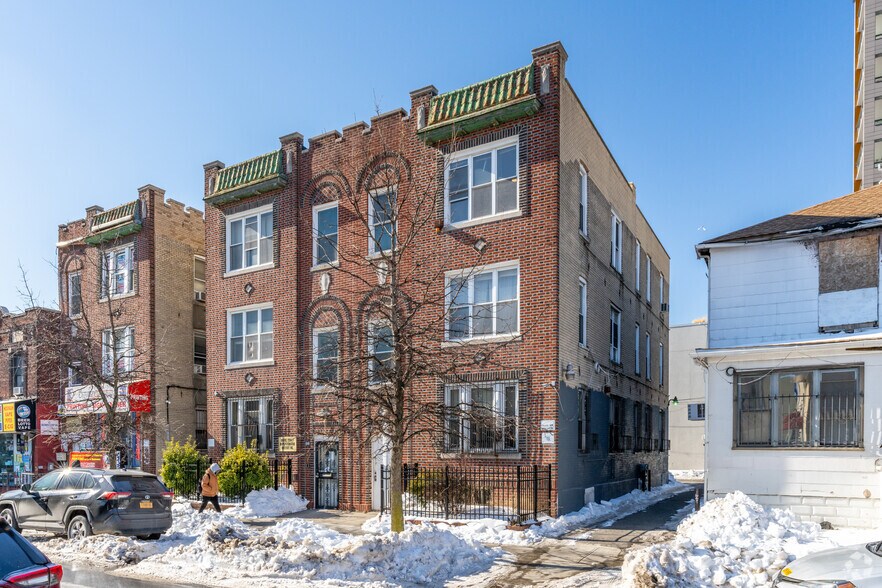 3762 72nd St, Jackson Heights, NY for sale - Building Photo - Image 3 of 5