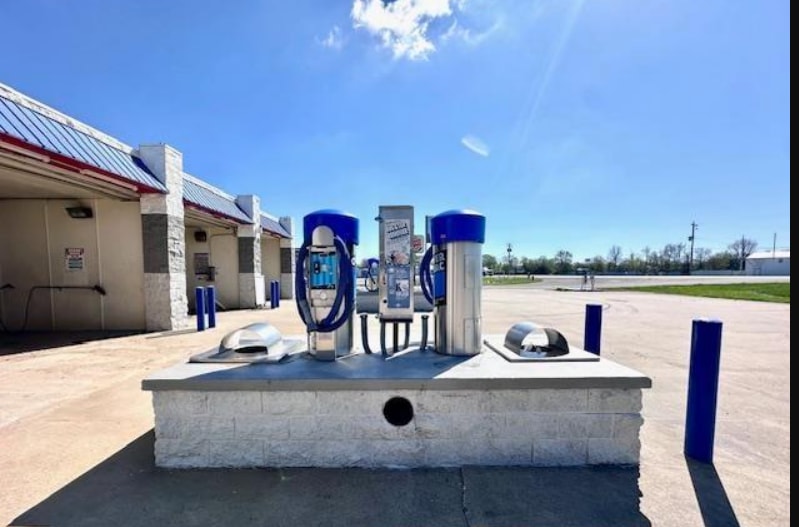 259 S Herrington Pl, West Terre Haute, IN for sale - Building Photo - Image 3 of 5