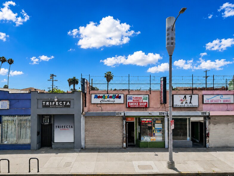 2214-2218 W Florence Ave, Los Angeles, CA à vendre - Photo du bâtiment - Image 2 de 5