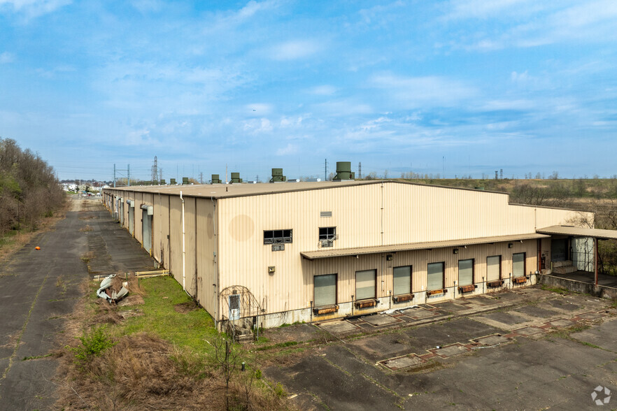 500 Schuyler Ave, North Arlington, NJ for lease - Building Photo - Image 1 of 10