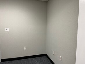 624 Goodwin St, Jacksonville, FL for lease Interior Photo- Image 2 of 5