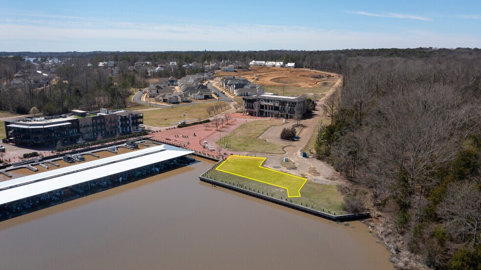 WATER St, Madison, MS à vendre - Photo principale - Image 1 de 10