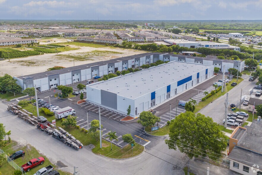 23701 SW 132nd Ave, Homestead, FL à louer - Aérien - Image 2 de 17