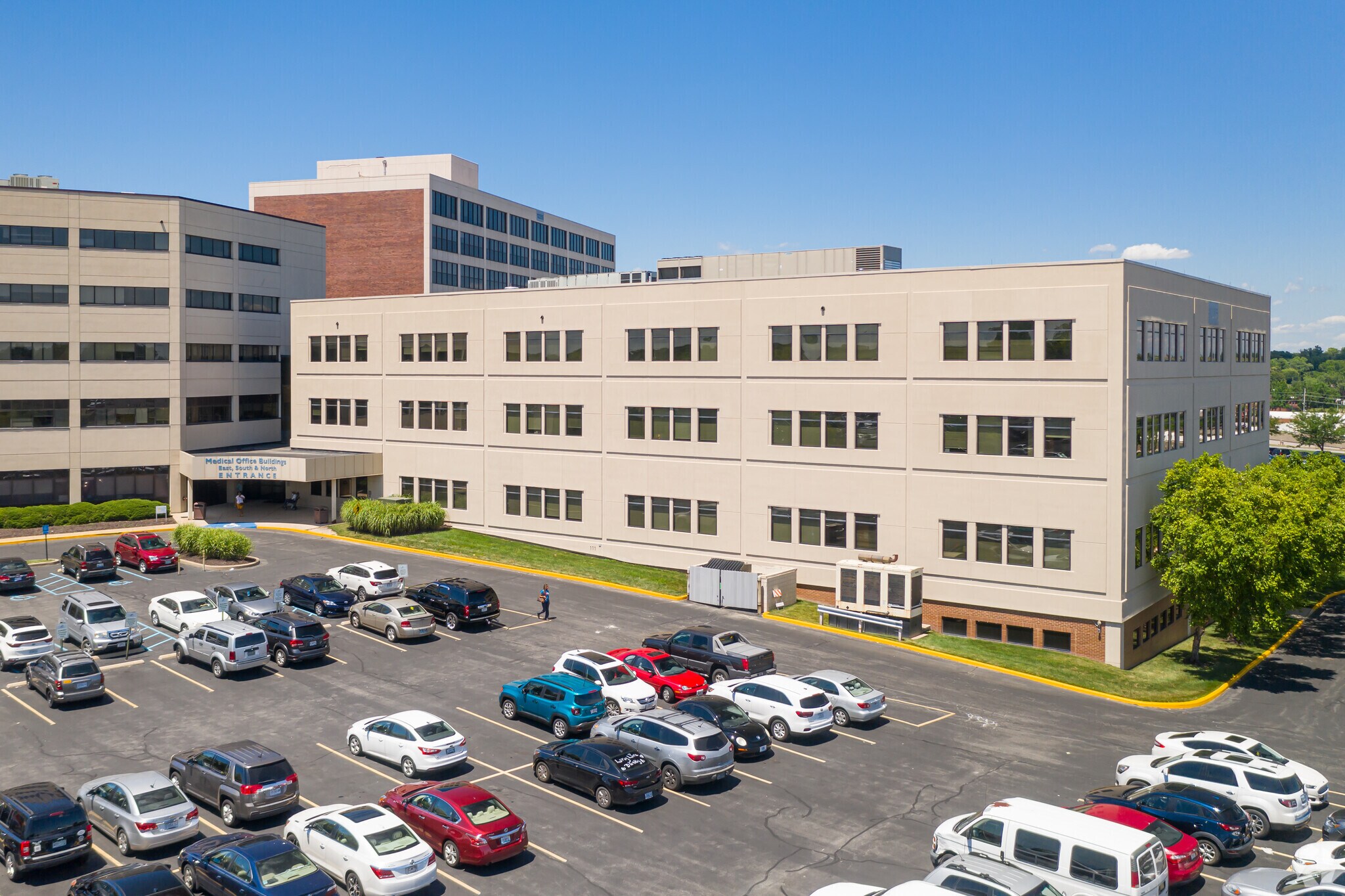 12266 Depaul Dr, Bridgeton, MO à louer Photo du bâtiment- Image 1 de 15