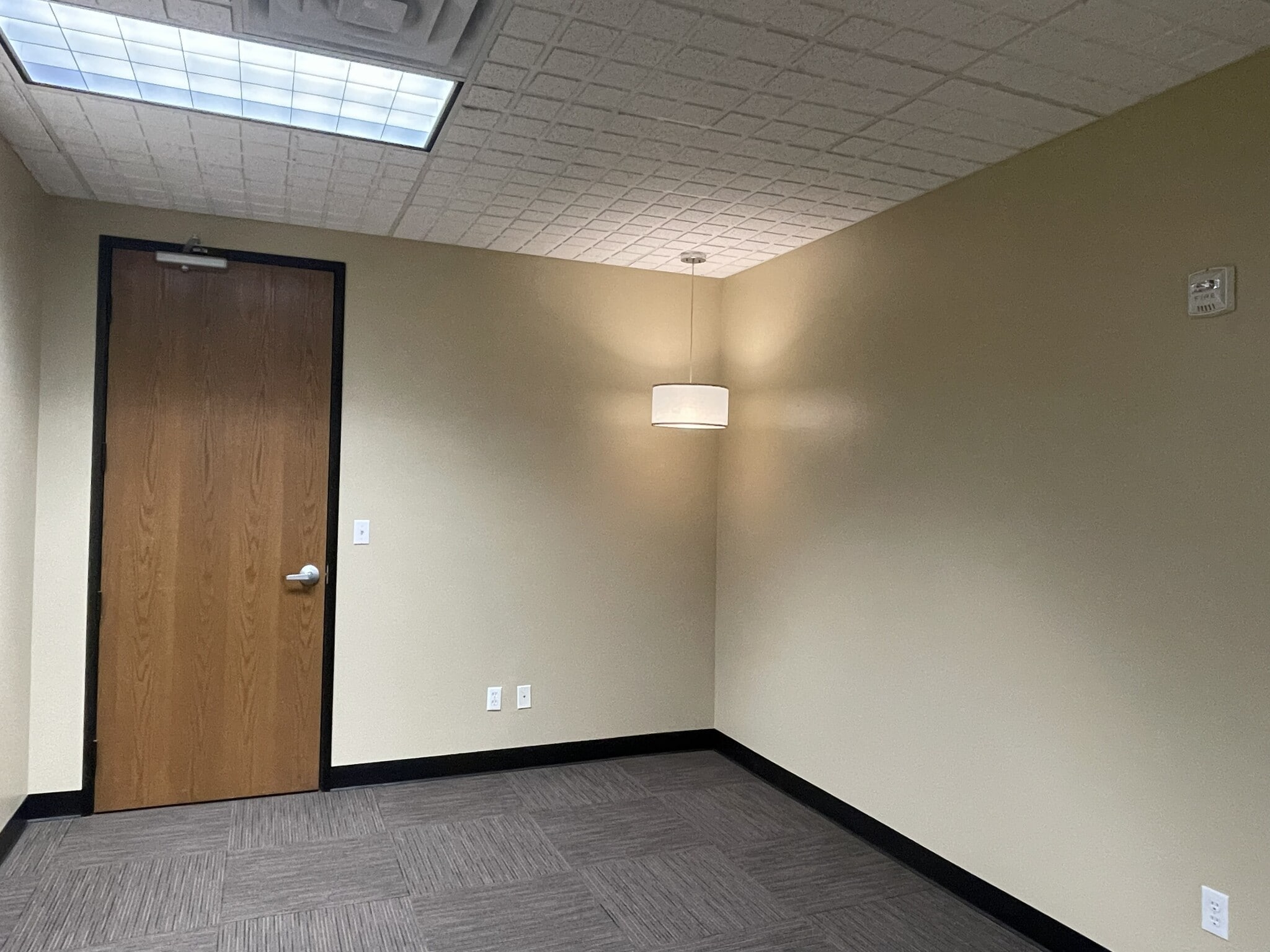 14400 Northbrook Dr., San Antonio, TX for lease Interior Photo- Image 1 of 7