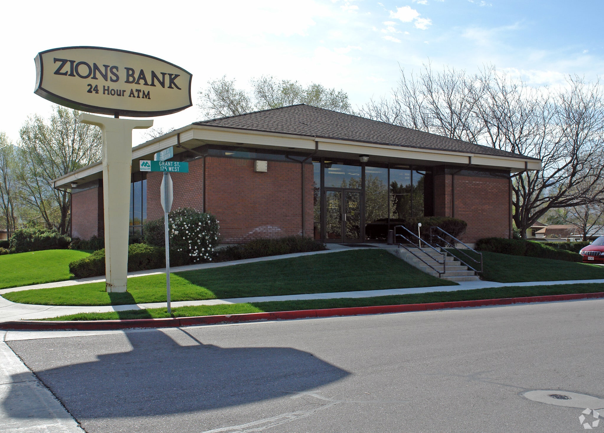 159 W Center St, Midvale, UT for lease Primary Photo- Image 1 of 15