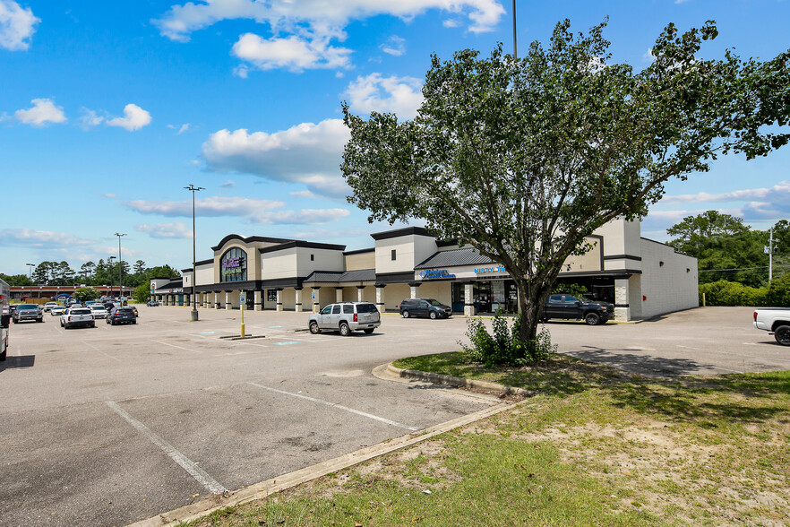 3333 N Main St, Hope Mills, NC for lease - Building Photo - Image 2 of 17