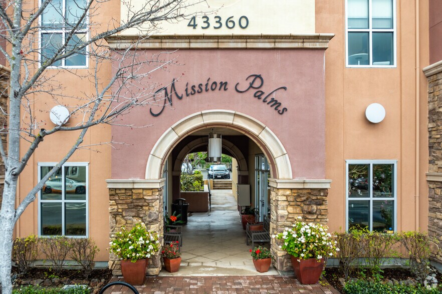 43360 Mission Blvd, Fremont, CA à louer - Photo du bâtiment - Image 3 de 12