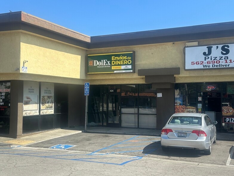 420-432 W La Habra Blvd, La Habra, CA for lease - Building Photo - Image 3 of 11