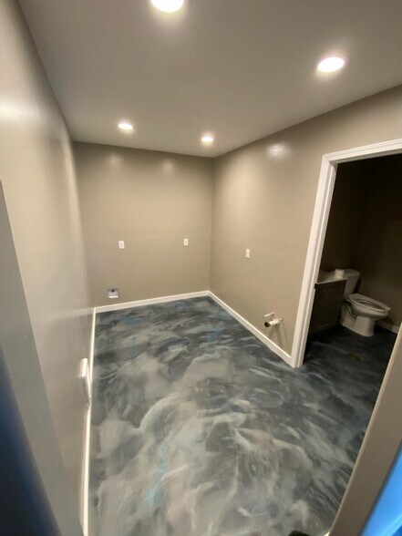 801 Jane St, Casper, WY à louer - Photo intérieure - Image 3 de 9