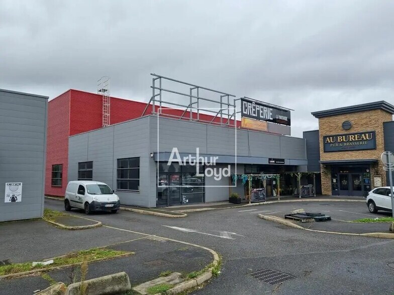 Retail in Varennes-sur-Seine for sale - Building Photo - Image 3 of 5