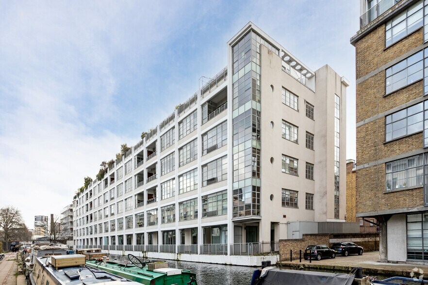 135-137 Shepherdess Walk, Londres à louer - Photo du bâtiment - Image 1 de 6