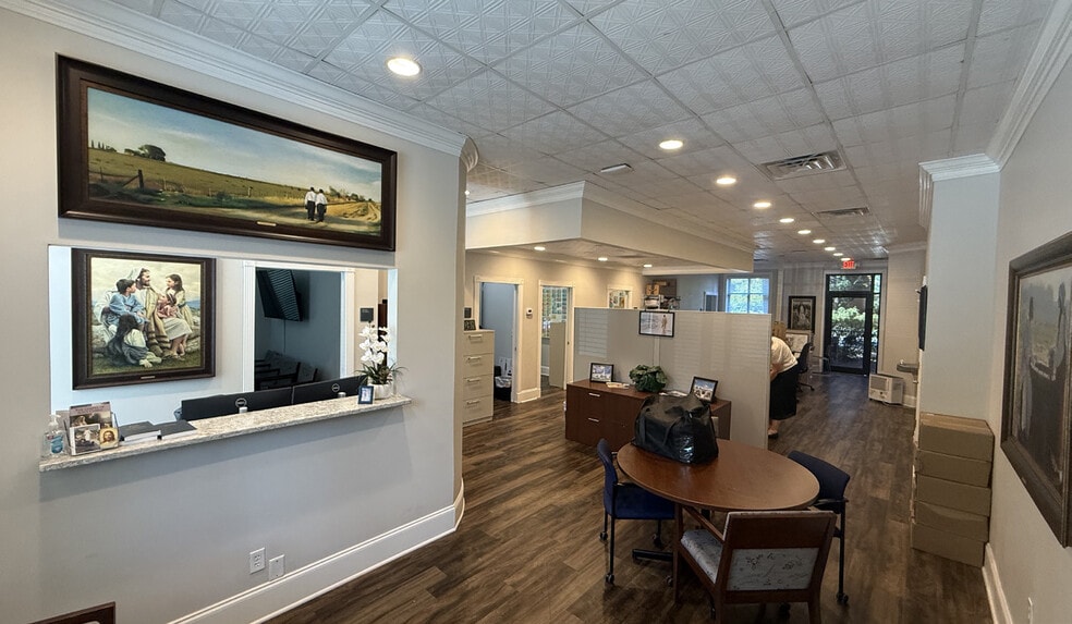 505 Belle Hall Pky, Mount Pleasant, SC for sale - Interior Photo - Image 3 of 5