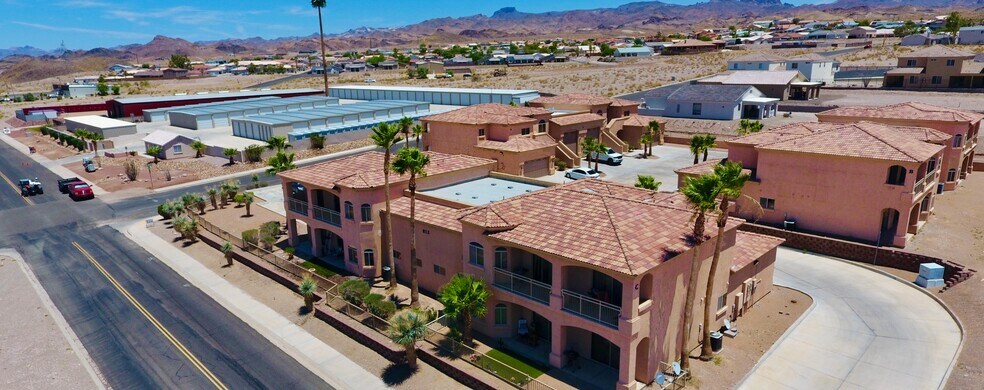 812 Landon Dr, Bullhead City, AZ à vendre - Photo du bâtiment - Image 2 de 11