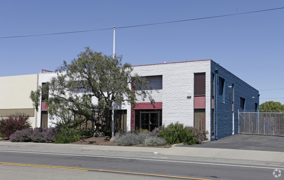 14444 Wicks Blvd, San Leandro, CA à louer - Photo du bâtiment - Image 2 de 7