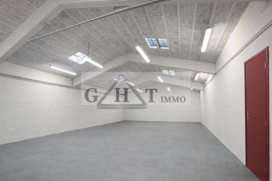 Industrial in Saint-Maur-des-Fossés for lease - Interior Photo - Image 3 of 6