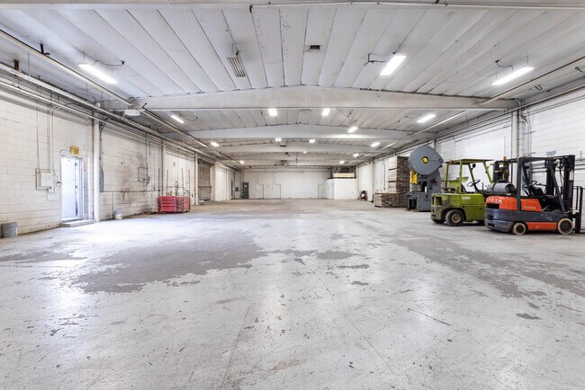Plus de détails pour 661 Arroyo St, San Fernando, CA - Industriel à louer