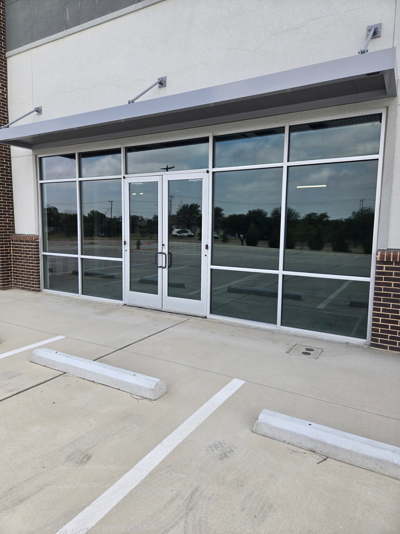 4925 Denton Hwy, Haltom City, TX à louer Photo intérieure- Image 1 de 2