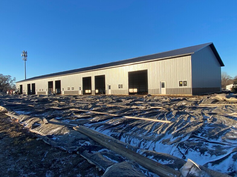 4475 NE 3rd St, Des Moines, IA à louer - Photo du bâtiment - Image 2 de 17