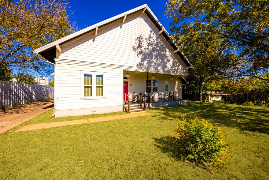 4708 Heflin Ln, Austin, TX à louer - Photo du bâtiment - Image 3 de 4