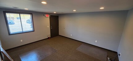 10072-10094 Colonial Industrial Dr, South Lyon, MI for lease Interior Photo- Image 2 of 5