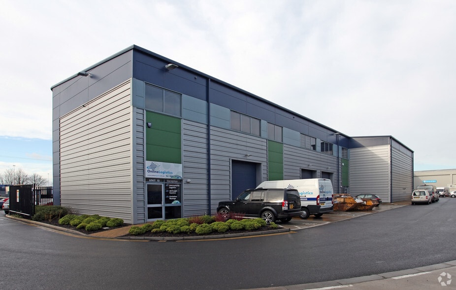 Manor House Ave, Southampton for lease - Building Photo - Image 3 of 5