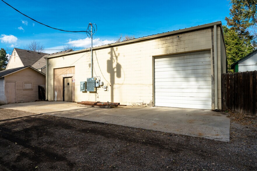 418 E 3rd St, Loveland, CO à vendre - Aérien - Image 2 de 17